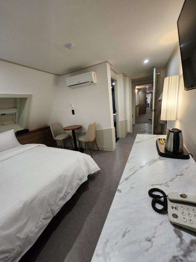 Hotel Stay Inn Сеул Екстериор снимка