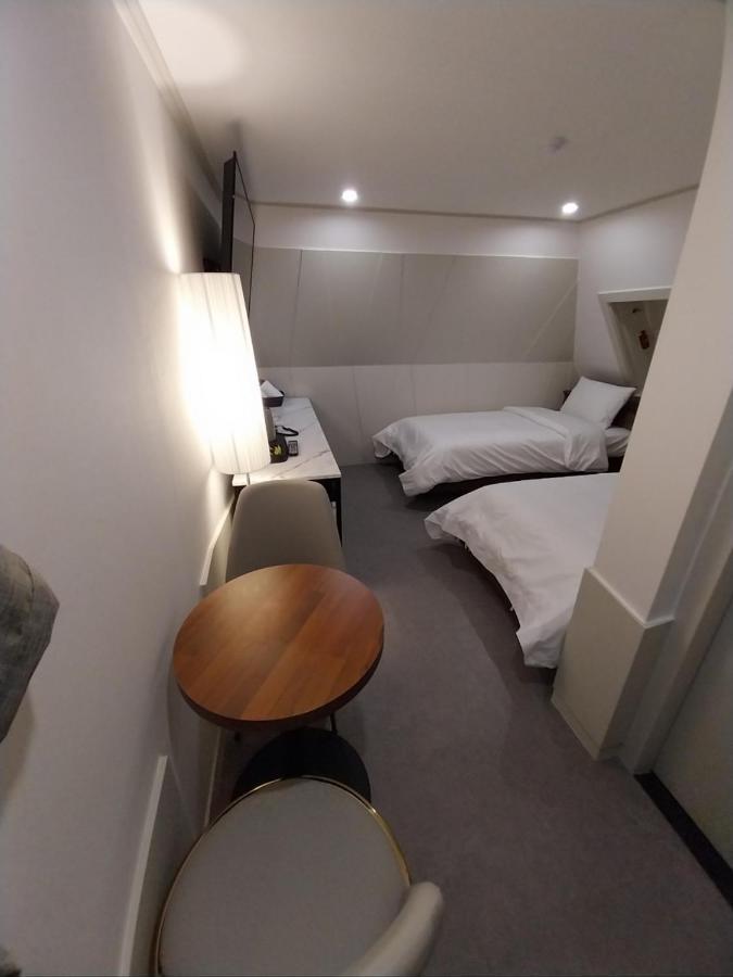 Hotel Stay Inn Сеул Екстериор снимка