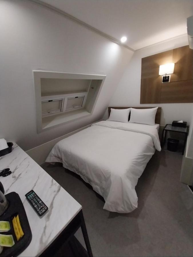 Hotel Stay Inn Сеул Екстериор снимка